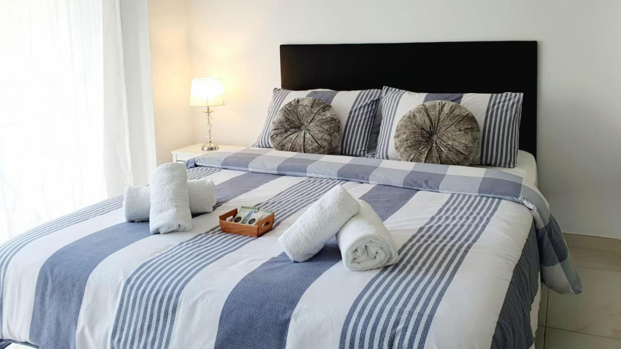 Modern Beach Studio Хавеа Экстерьер фото